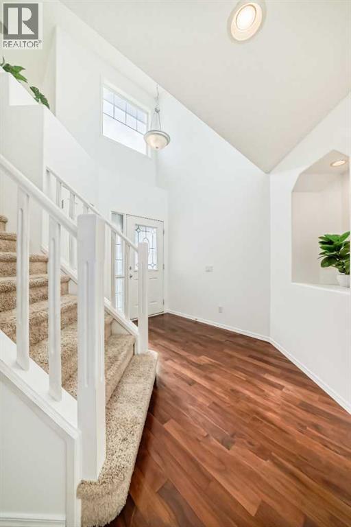 8 Cranfield Place Se, Calgary, Alberta  T3M 1B3 - Photo 6 - A2268327