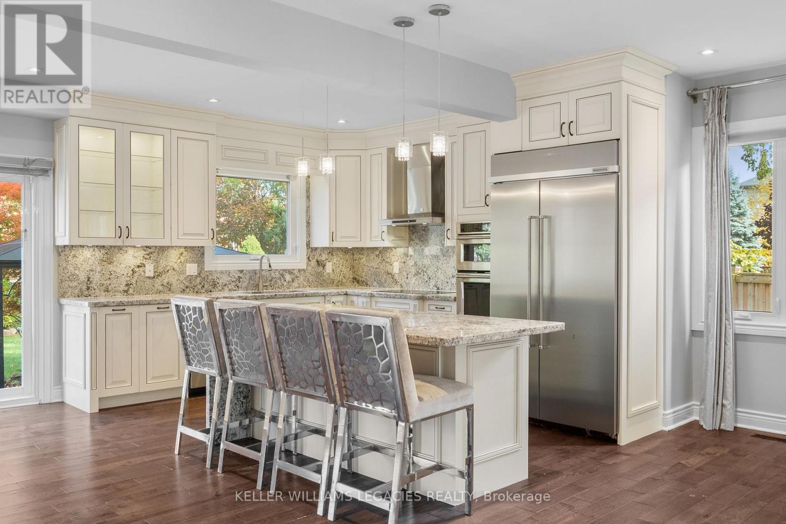 39 Michelle Drive, Vaughan, Ontario  L4L 9B8 - Photo 12 - N12513566