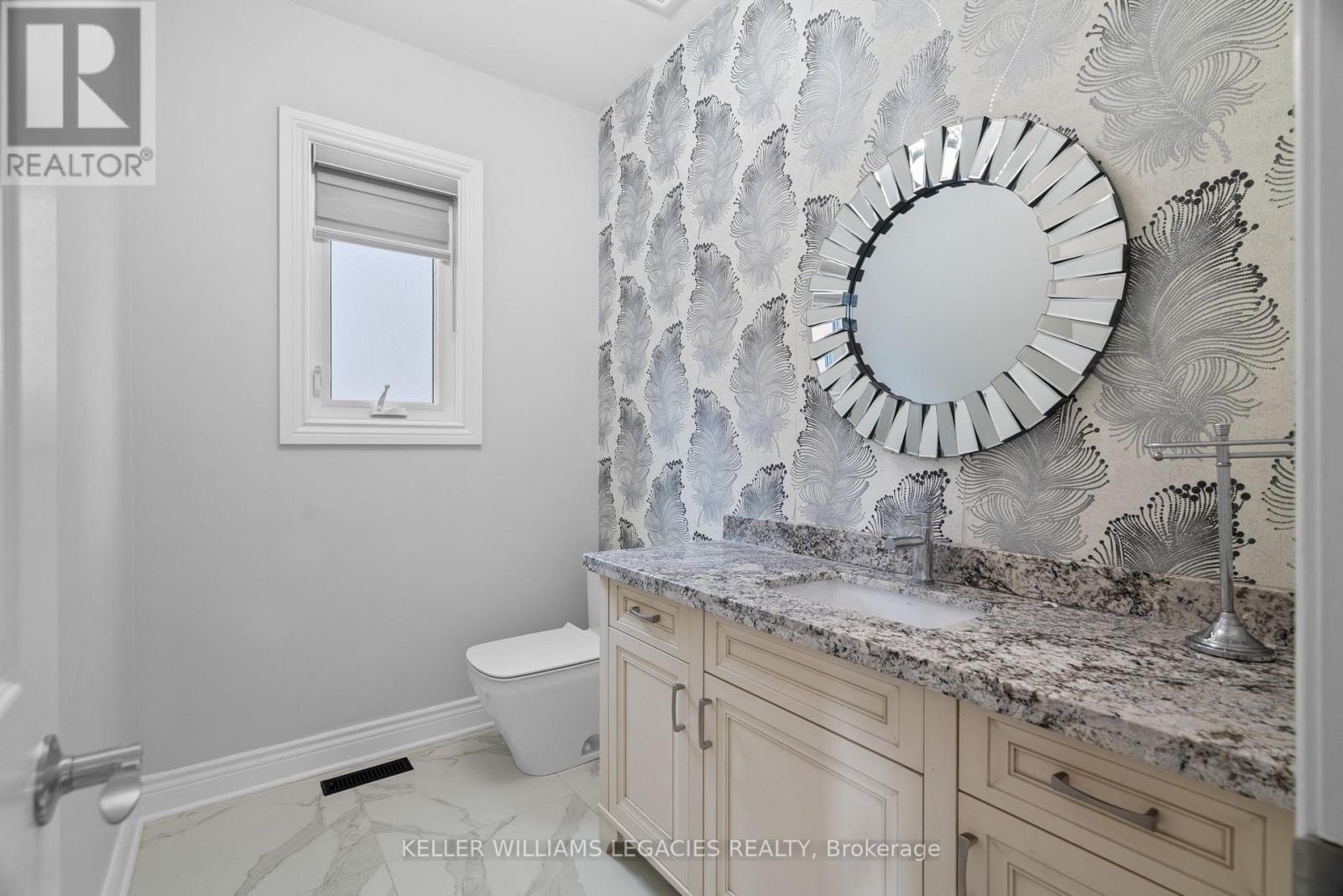 39 Michelle Drive, Vaughan, Ontario  L4L 9B8 - Photo 19 - N12513566