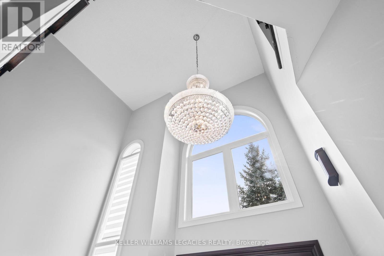 39 Michelle Drive, Vaughan, Ontario  L4L 9B8 - Photo 21 - N12513566