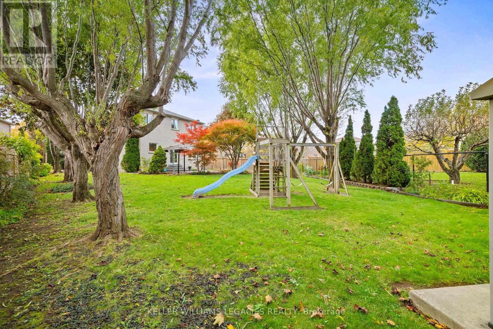 39 Michelle Drive, Vaughan, Ontario  L4L 9B8 - Photo 46 - N12513566