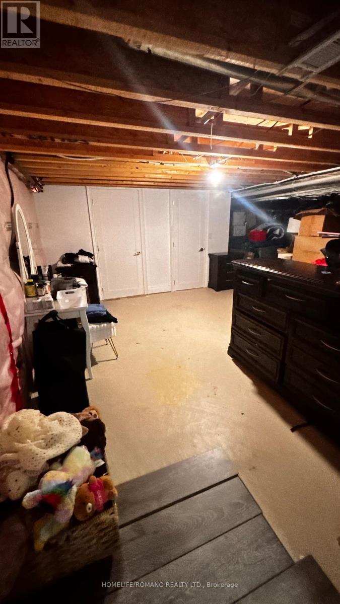 Bsmt - 6 Bluff Avenue, King, Ontario L7B 0A2 - Photo 12 - N12513646