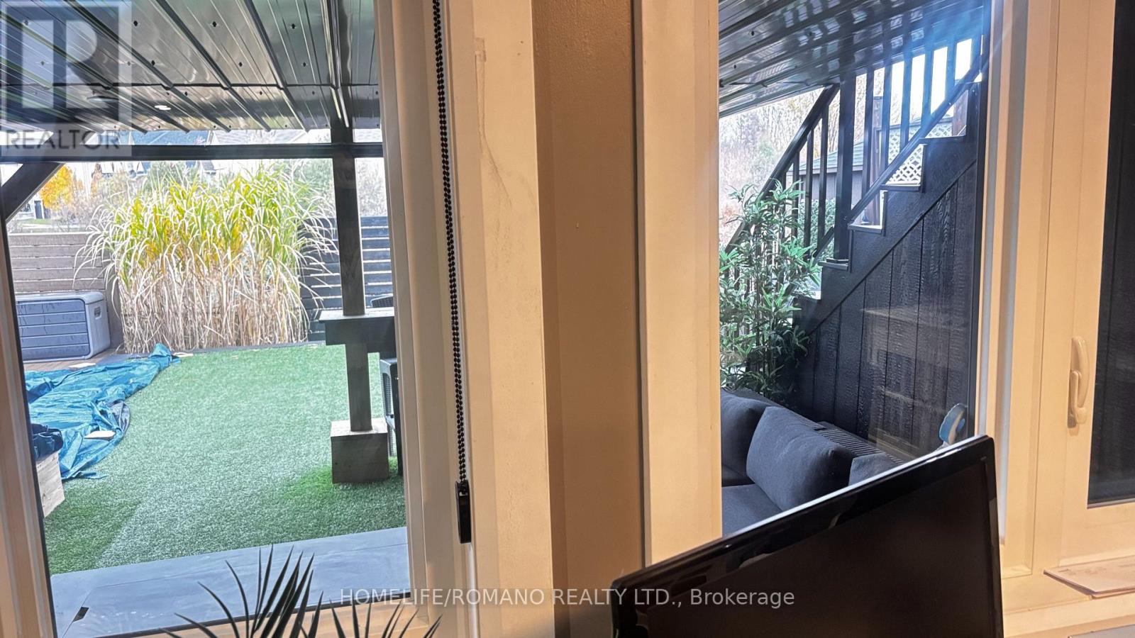 Bsmt - 6 Bluff Avenue, King, Ontario L7B 0A2 - Photo 3 - N12513646