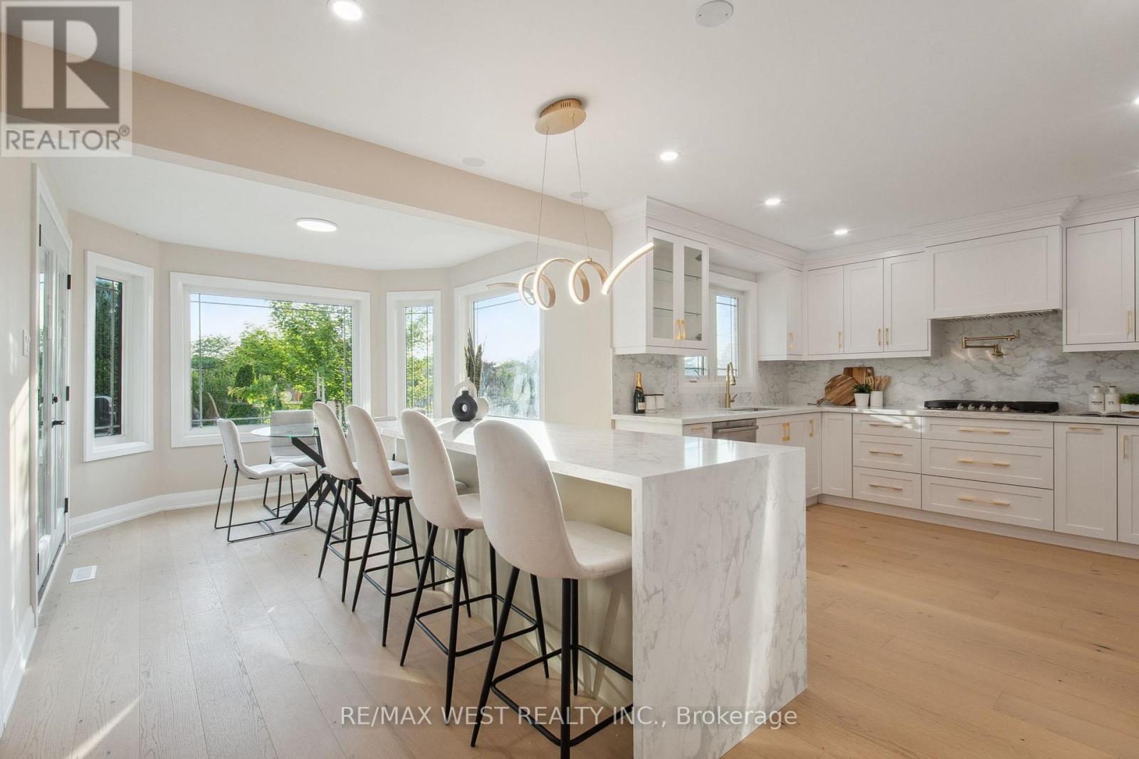 4 Snowcrest Crescent, Markham, Ontario L3S 2V9 - Photo 16 - N12513648