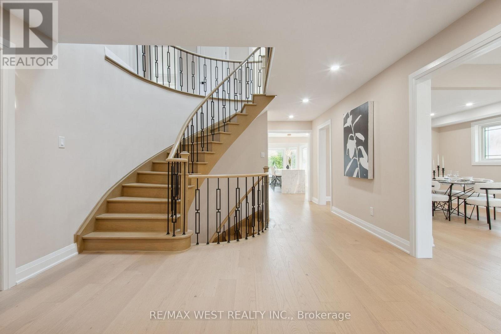 4 Snowcrest Crescent, Markham, Ontario L3S 2V9 - Photo 9 - N12513648