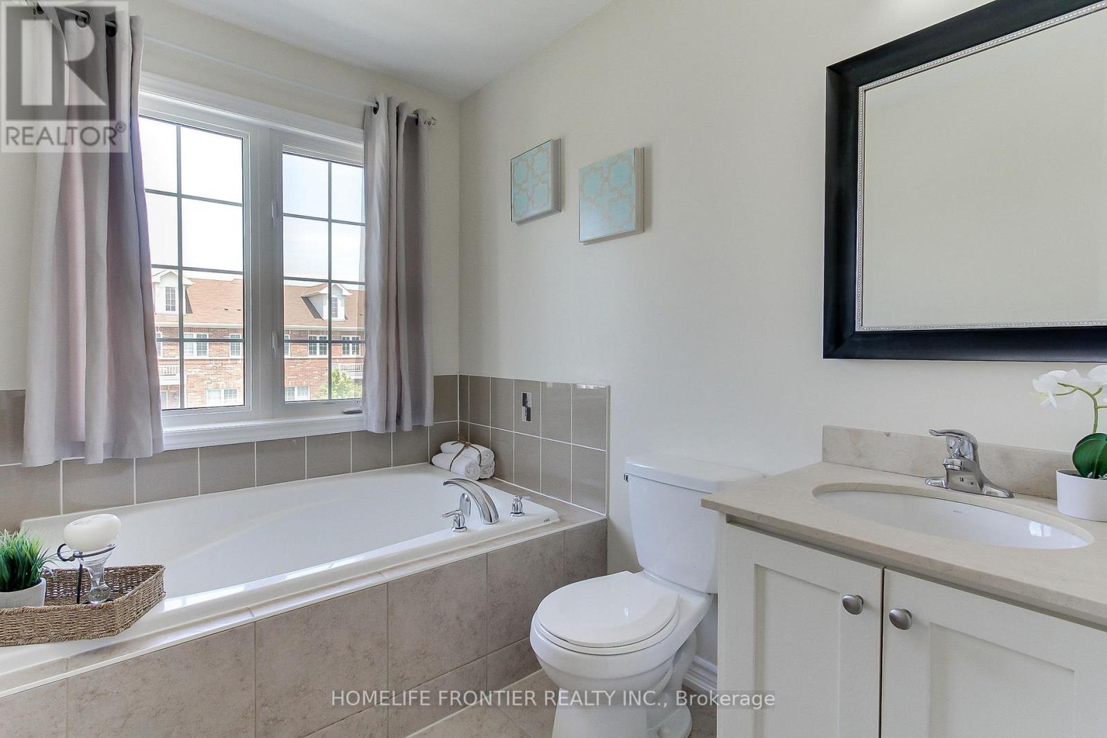 162 Verdi Road, Richmond Hill, Ontario  L4E 0Z6 - Photo 21 - N12513706