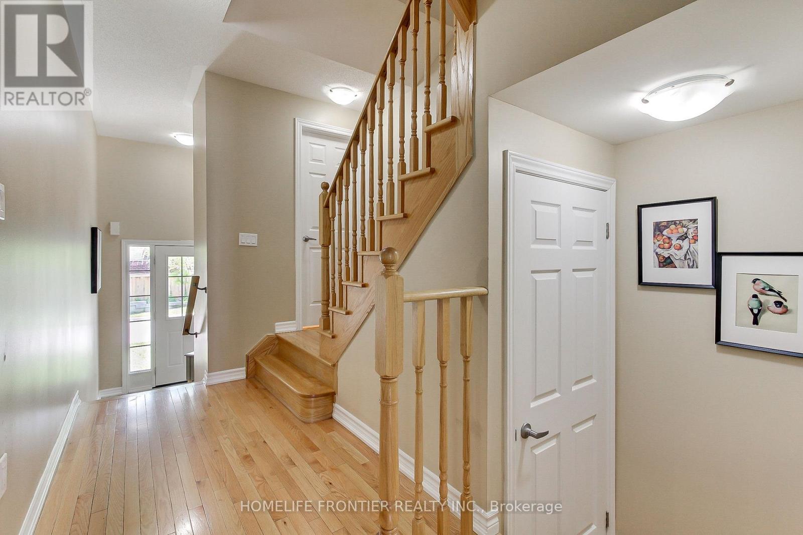 162 Verdi Road, Richmond Hill, Ontario  L4E 0Z6 - Photo 5 - N12513706