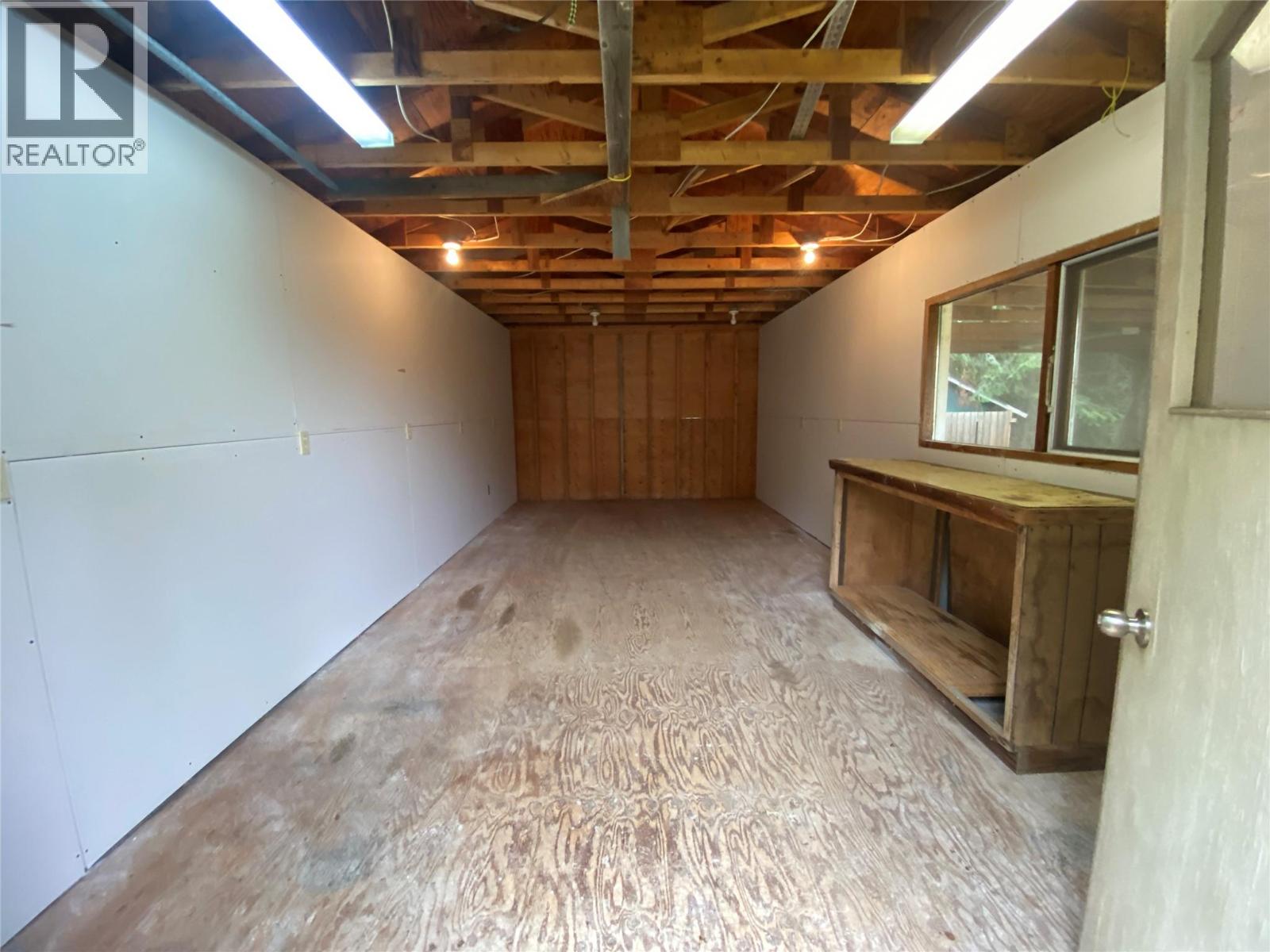 655 Caouette Road, Sorrento, British Columbia  V0E 2W1 - Photo 34 - 10367473