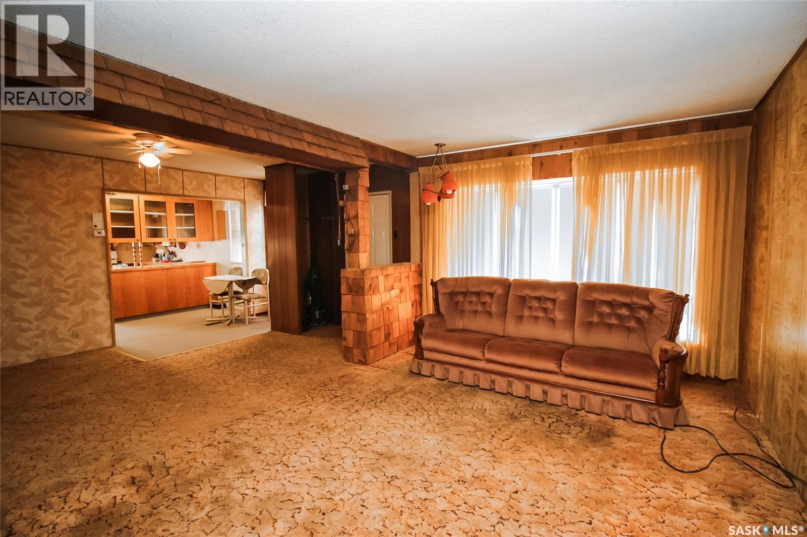 216 2nd Street E, Shaunavon, Saskatchewan  S0N 2M0 - Photo 6 - SK999805