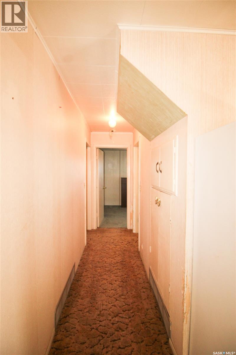 216 2nd Street E, Shaunavon, Saskatchewan  S0N 2M0 - Photo 16 - SK999805
