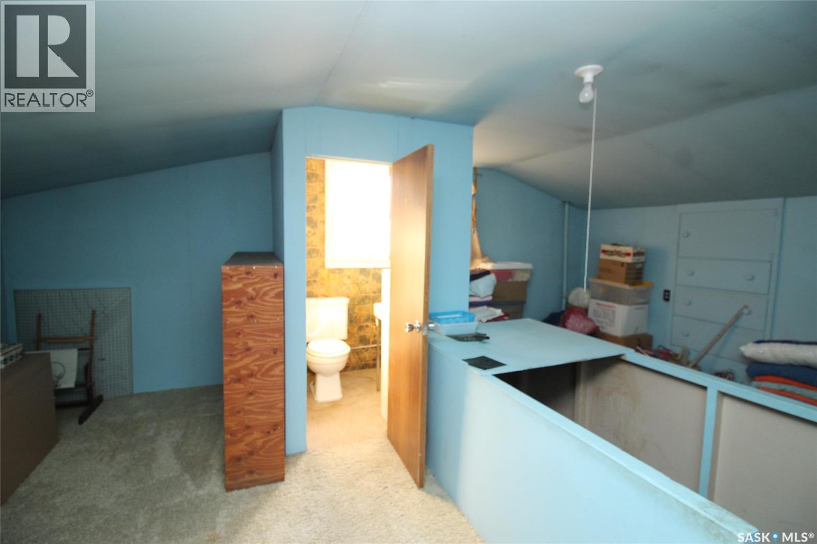 216 2nd Street E, Shaunavon, Saskatchewan  S0N 2M0 - Photo 31 - SK999805