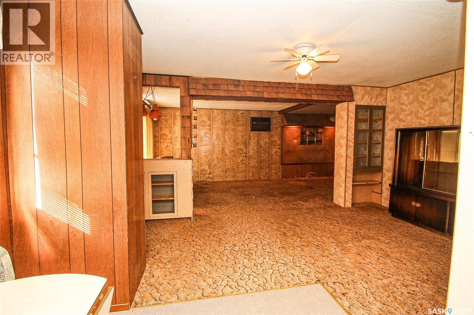 216 2nd Street E, Shaunavon, Saskatchewan  S0N 2M0 - Photo 5 - SK999805