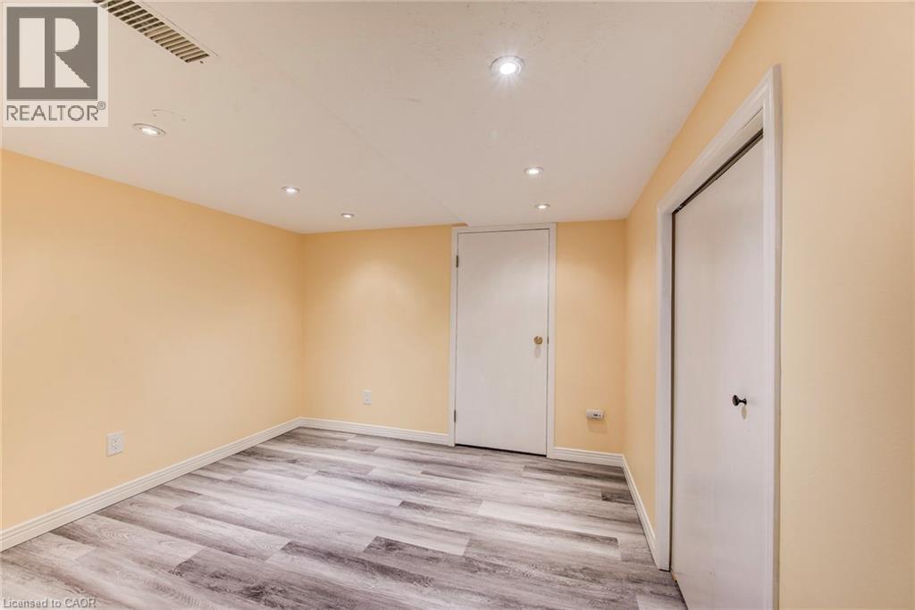 295 Wiltshire Place, Waterloo, Ontario  N2T 1R3 - Photo 33 - 40777280