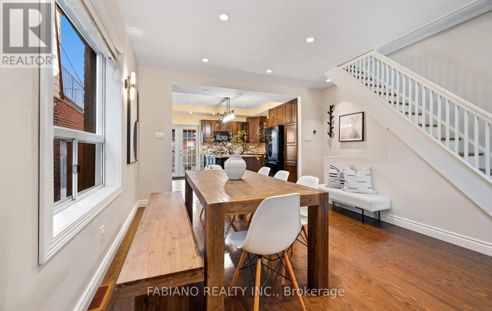 117 Morrison Avenue, Toronto, Ontario  M6E 1M3 - Photo 11 - W12513598