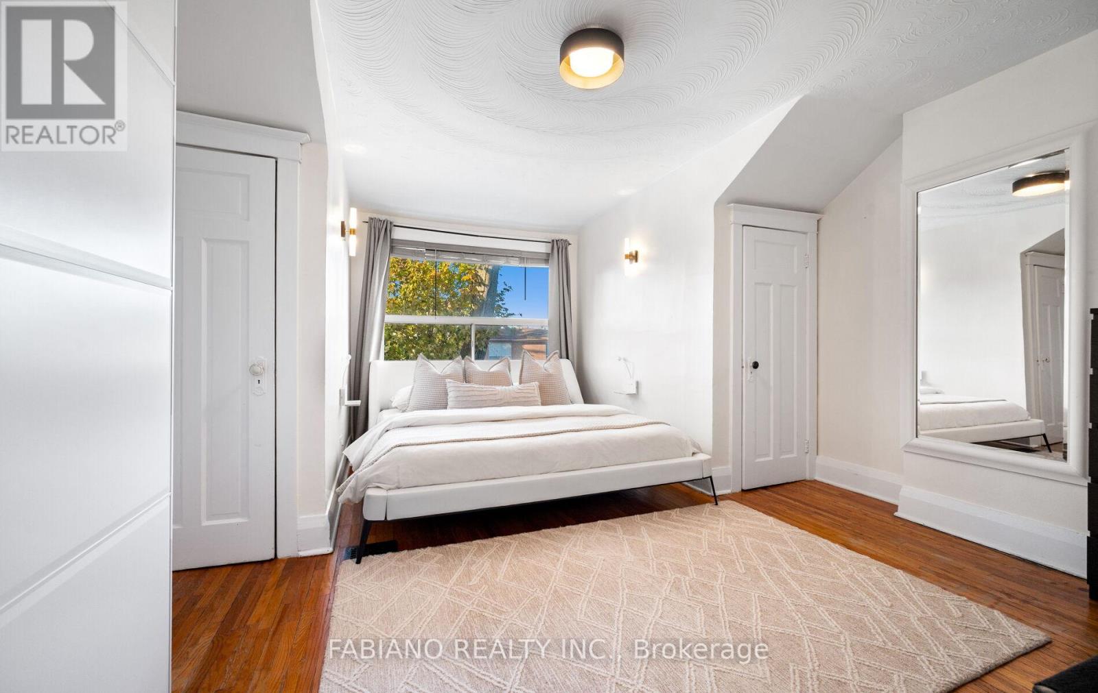 117 Morrison Avenue, Toronto, Ontario  M6E 1M3 - Photo 24 - W12513598