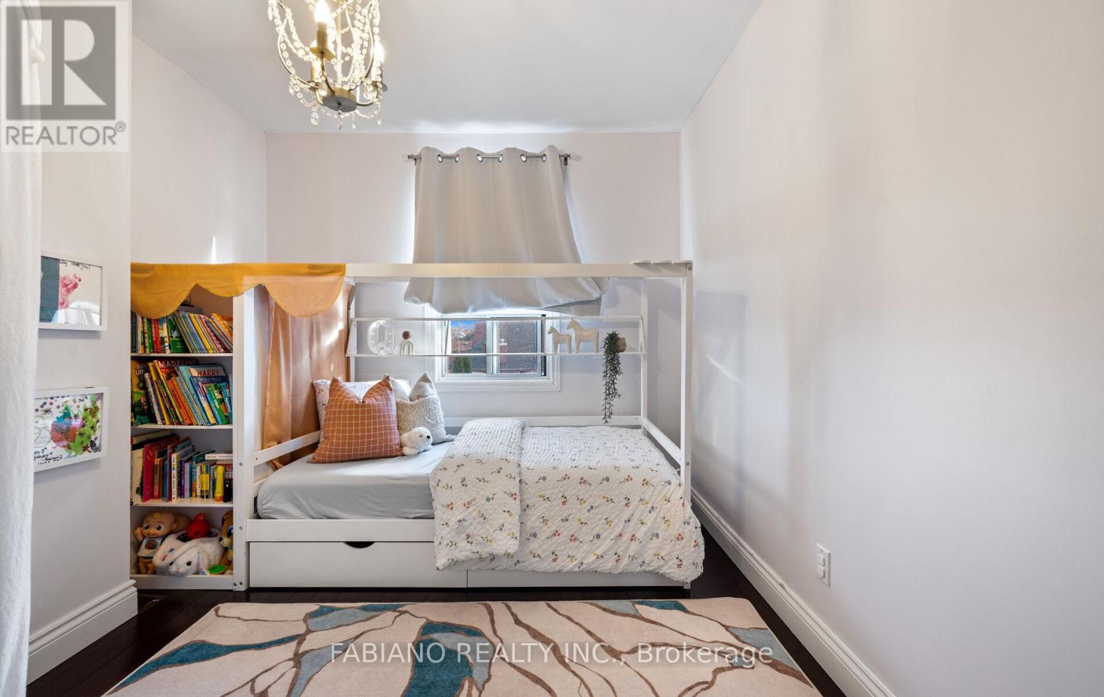 117 Morrison Avenue, Toronto, Ontario  M6E 1M3 - Photo 29 - W12513598