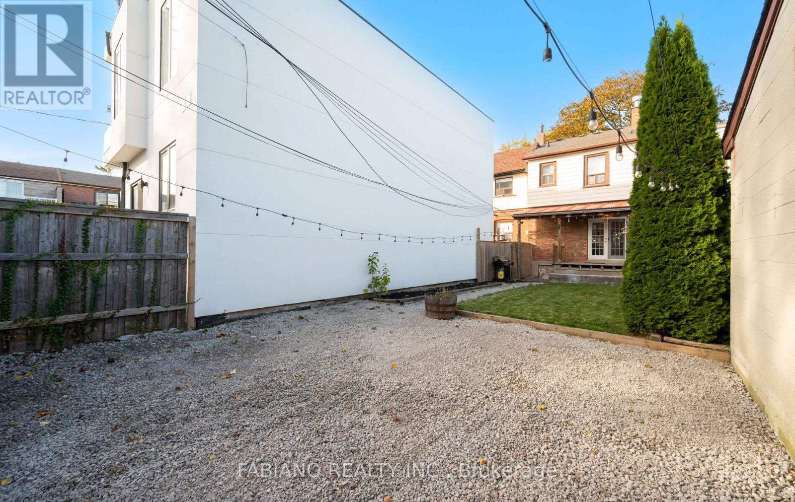 117 Morrison Avenue, Toronto, Ontario  M6E 1M3 - Photo 36 - W12513598