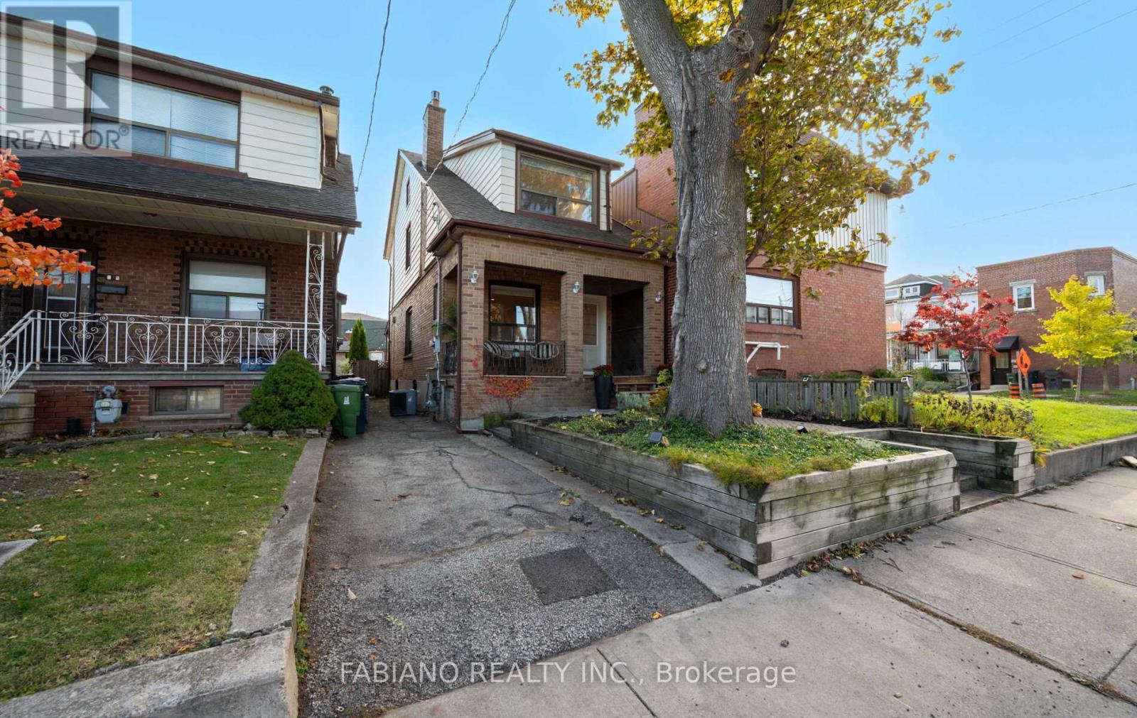 117 Morrison Avenue, Toronto, Ontario  M6E 1M3 - Photo 4 - W12513598