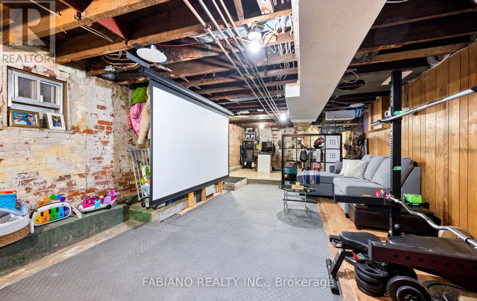 117 Morrison Avenue, Toronto, Ontario  M6E 1M3 - Photo 42 - W12513598