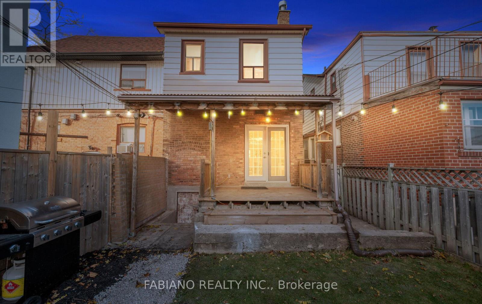 117 Morrison Avenue, Toronto, Ontario  M6E 1M3 - Photo 44 - W12513598