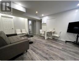 11A ST ANDREWS BOULEVARD, Toronto, Ontario