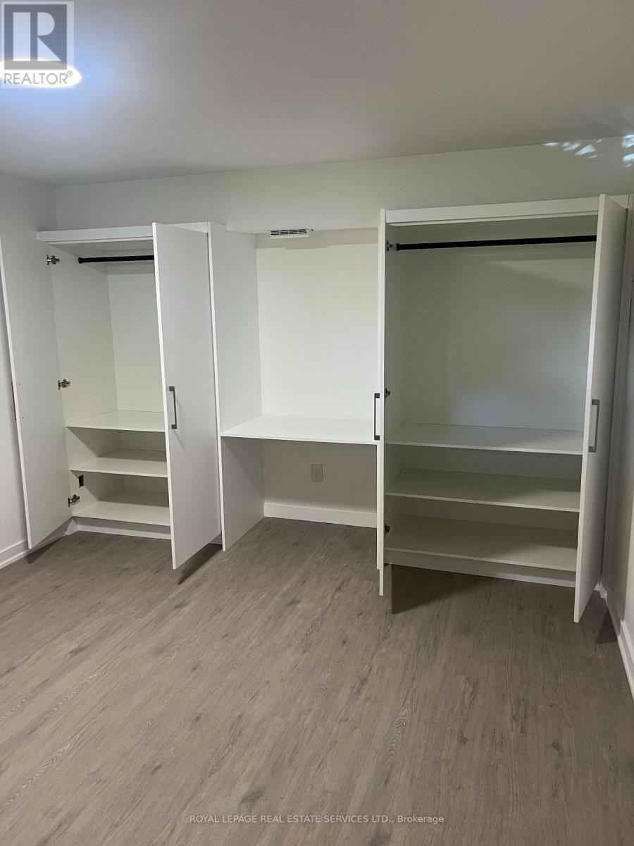 Lower - 1108 Kos Boulevard, Mississauga, Ontario  L5J 4C4 - Photo 9 - W12513670