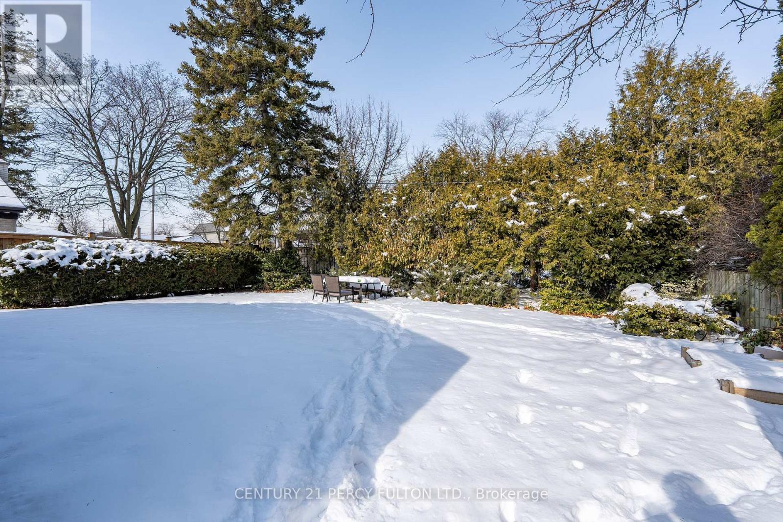 10 Sealcove Drive, Toronto, Ontario  M9C 2C5 - Photo 17 - W12513696