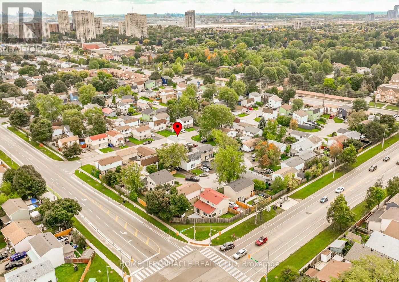 5 Holmcrest Court, Brampton, Ontario  L6S 1R6 - Photo 30 - W12513758