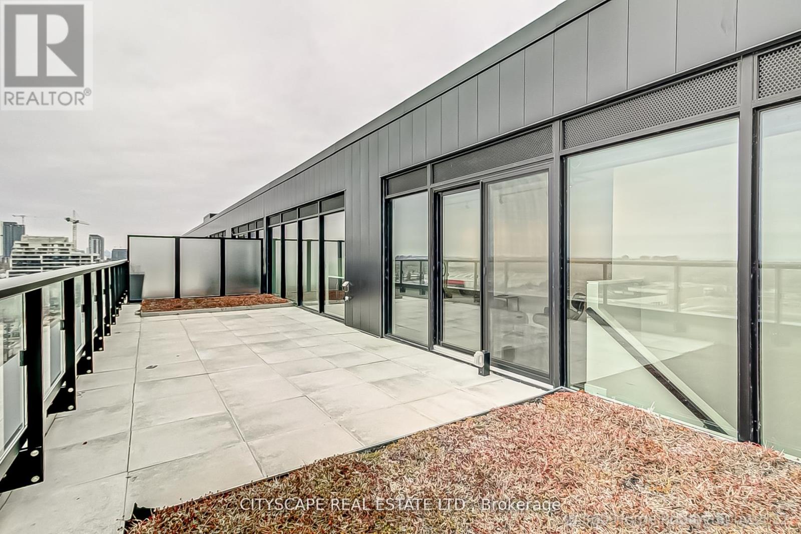 Ph 810 - 7 Smith Crescent, Toronto, Ontario  M8Z 1N5 - Photo 10 - W12513786