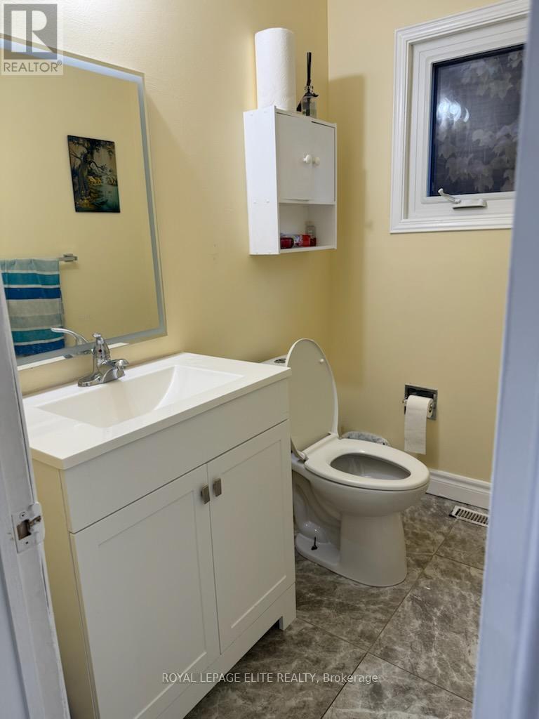 12 Egret Court, Brampton, Ontario  L6Z 3A1 - Photo 10 - W12513790