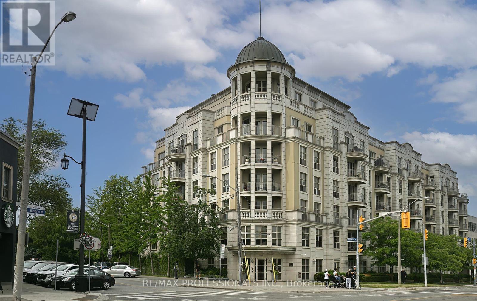 504 - 3085 BLOOR STREET W, Toronto, Ontario