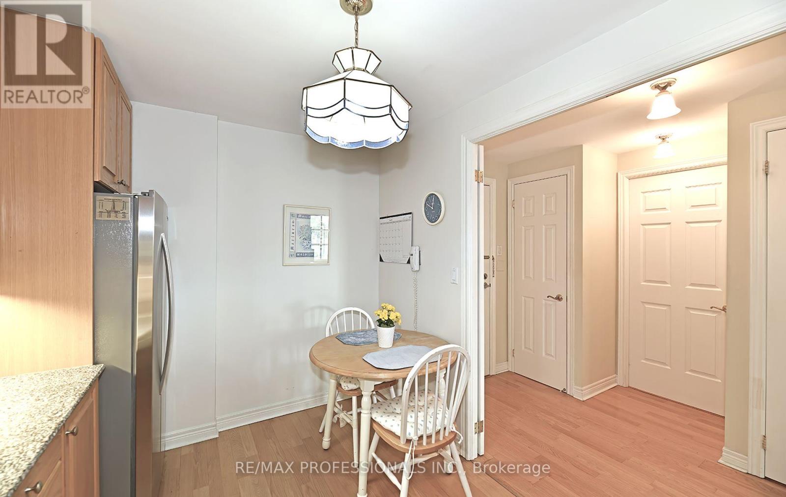 504 - 3085 Bloor Street W, Toronto, Ontario  M8X 1Z4 - Photo 14 - W12513800