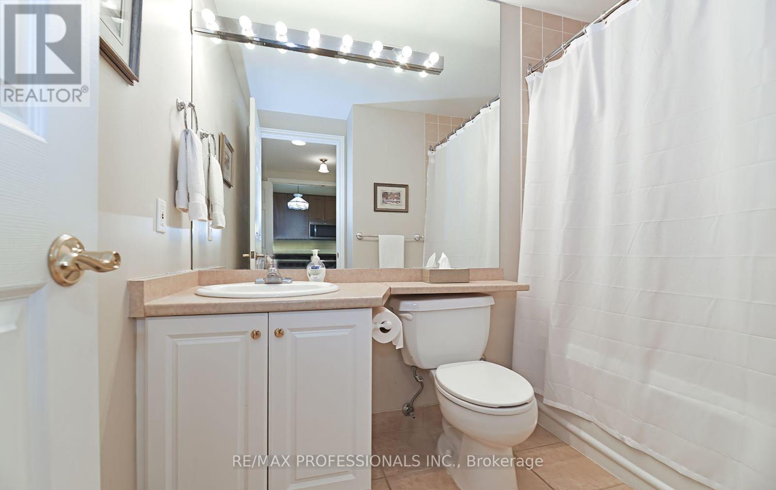 504 - 3085 Bloor Street W, Toronto, Ontario  M8X 1Z4 - Photo 20 - W12513800