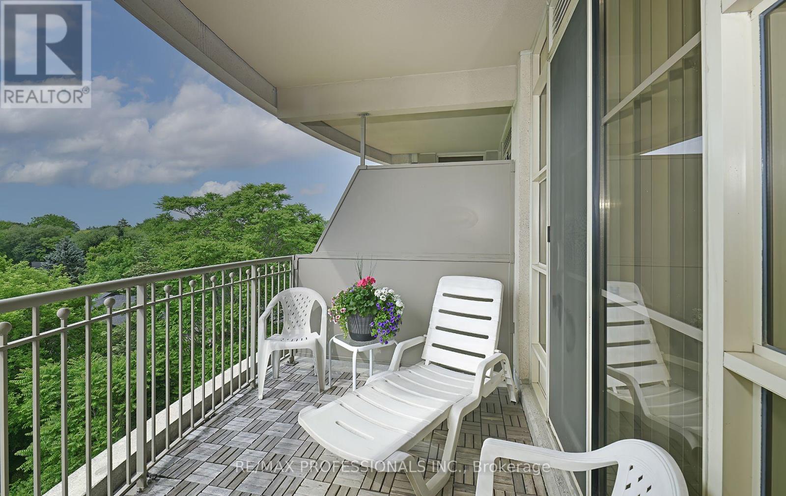 504 - 3085 Bloor Street W, Toronto, Ontario  M8X 1Z4 - Photo 22 - W12513800