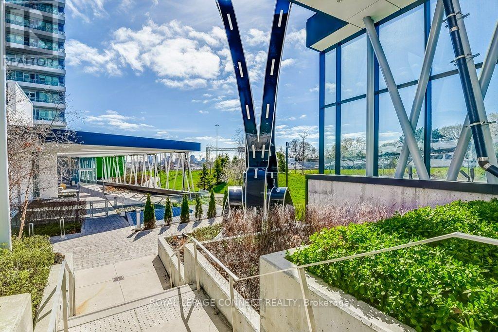 1510 - 25 Mcmahon Drive, Toronto, Ontario M2K 0J1 - Photo 18 - C12478705