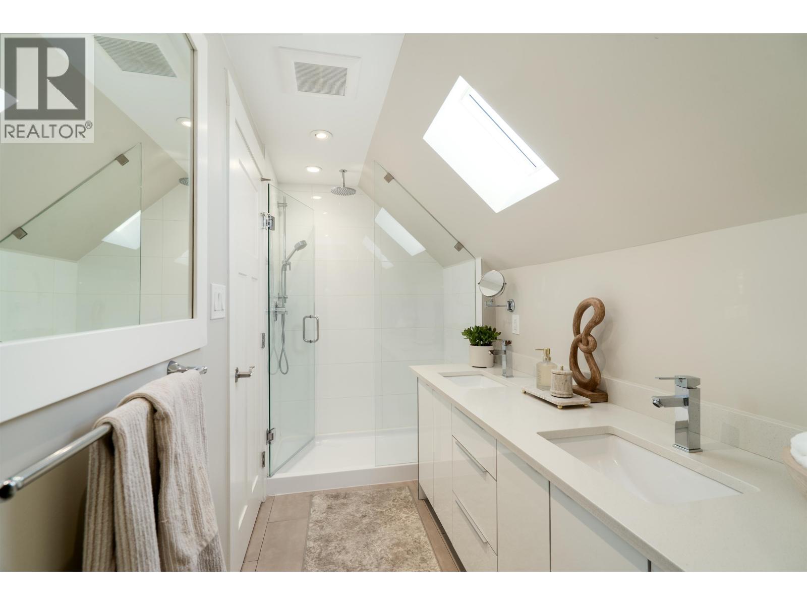 2267 Napier Street, Vancouver, British Columbia  V5L 2P3 - Photo 22 - R3064872