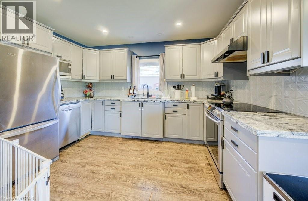 93 Alexander Drive, Brantford, Ontario  N3T 5C6 - Photo 3 - 40783899