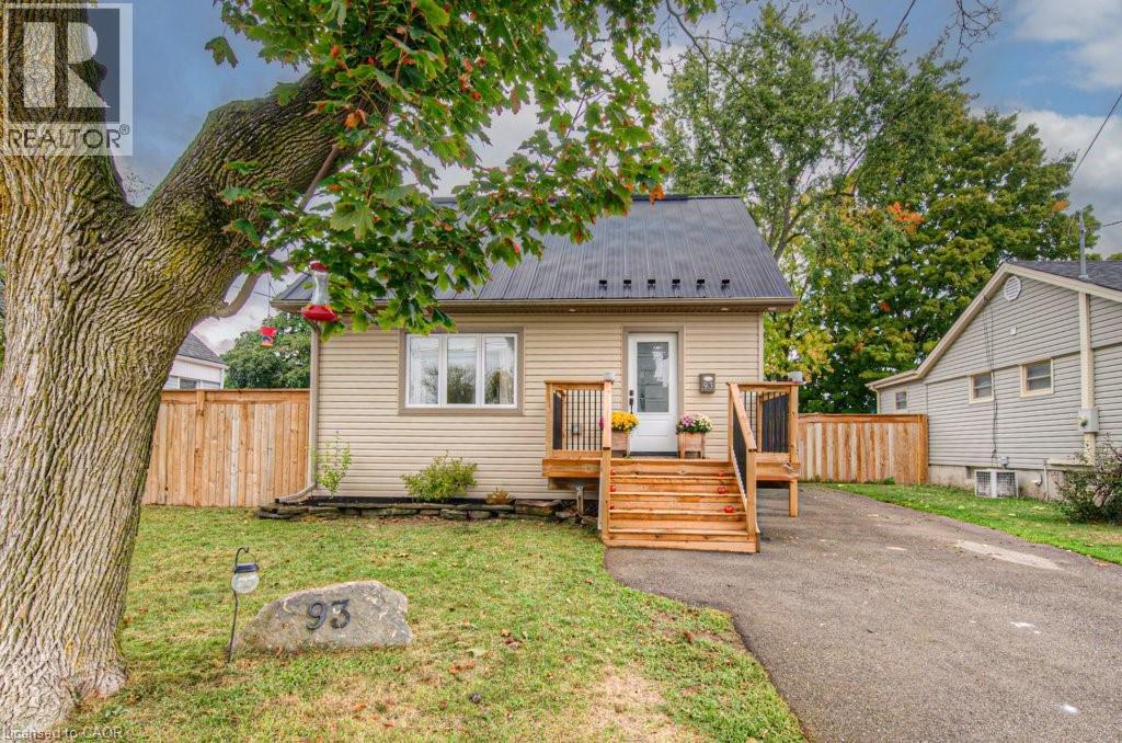 93 Alexander Drive, Brantford, Ontario  N3T 5C6 - Photo 2 - 40783899
