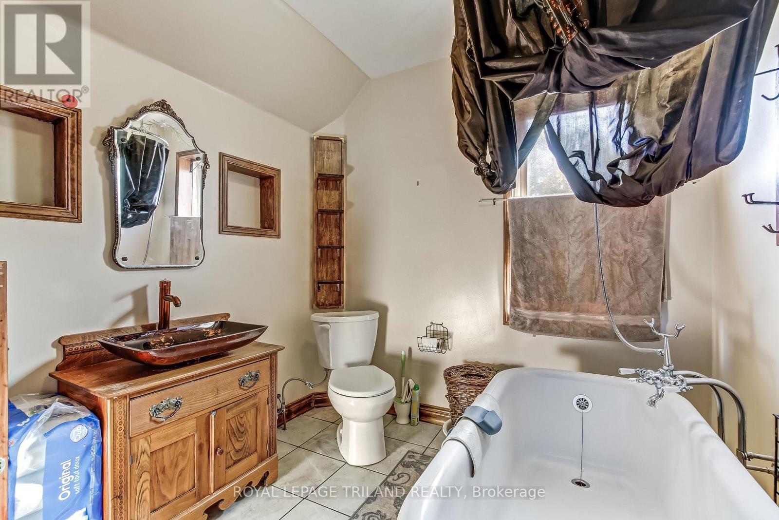 51 Maple Street, St. Thomas, Ontario  N5R 1Y8 - Photo 8 - X12513938