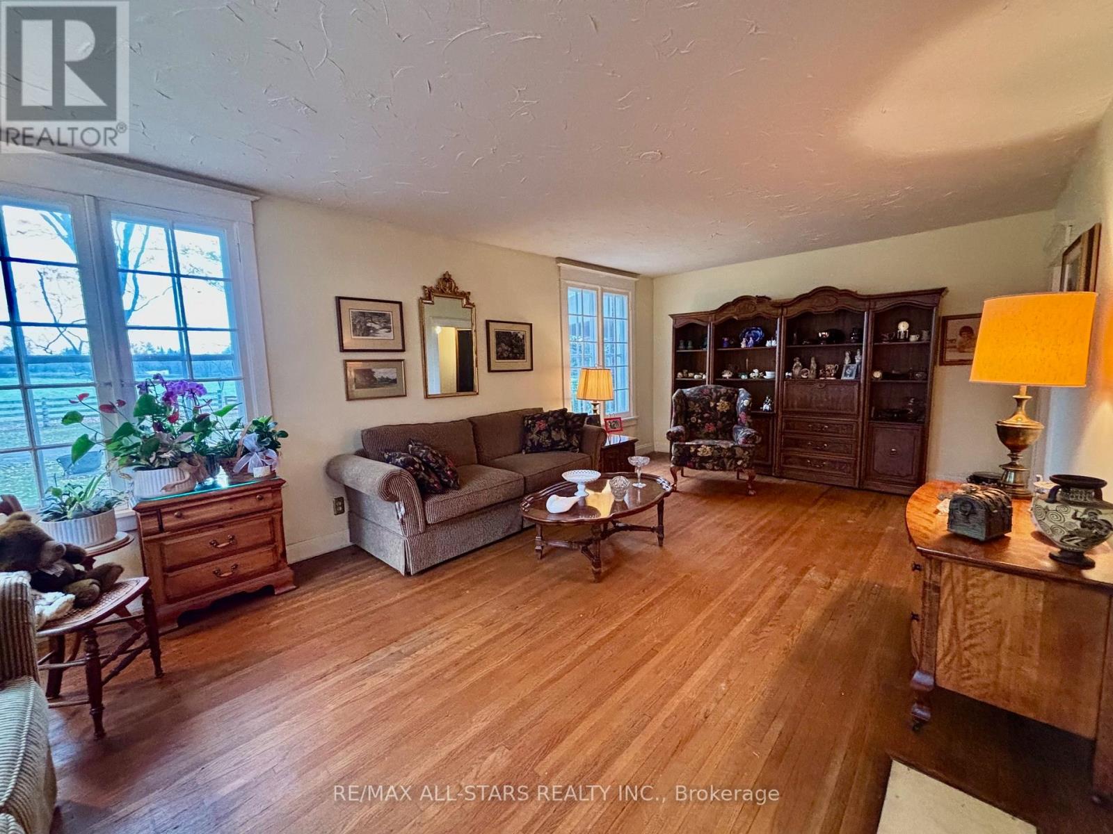 15820 Warden Avenue, Whitchurch-Stouffville, Ontario  L4A 2V6 - Photo 13 - N12497398