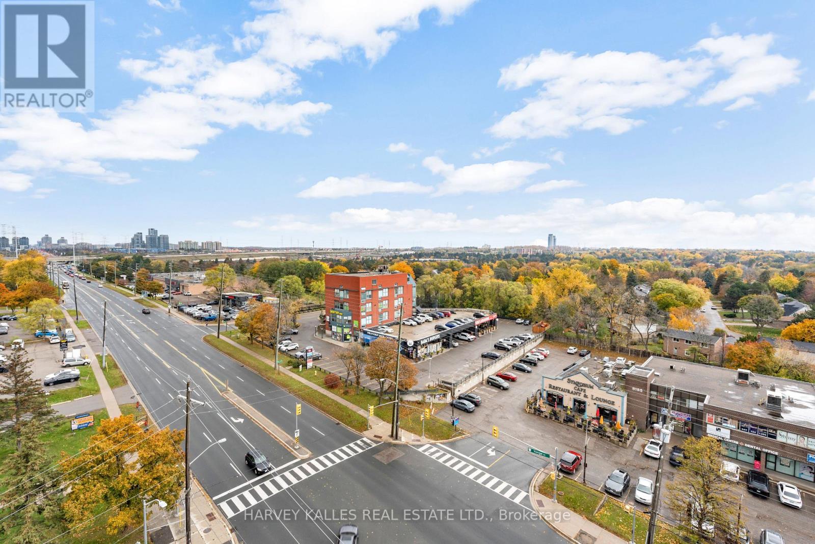 911 - 8188 Yonge Street, Vaughan, Ontario  L4J 1W5 - Photo 32 - N12510356