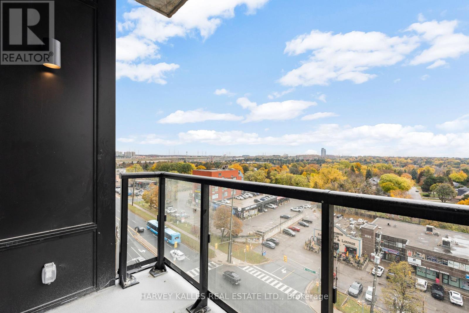 911 - 8188 Yonge Street, Vaughan, Ontario  L4J 1W5 - Photo 28 - N12510356