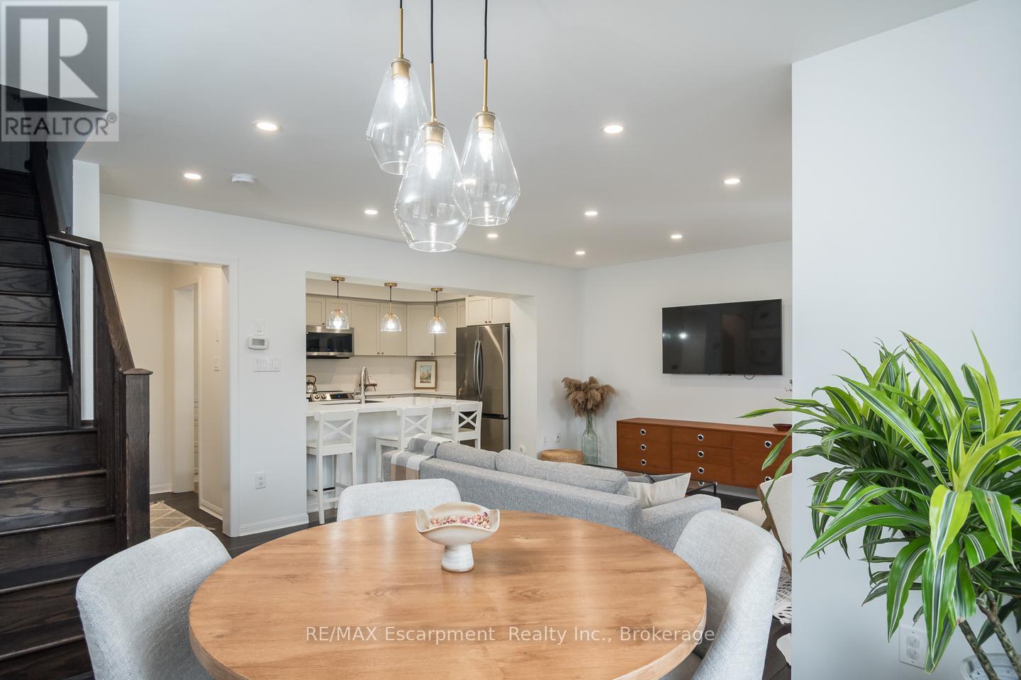 503 Cavanagh Lane, Milton, Ontario L9T 8G3 - Photo 13 - W12513892