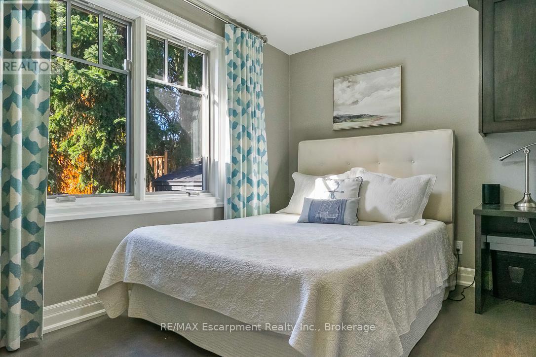 278 Carolyn Drive, Oakville, Ontario  L6K 3M6 - Photo 27 - W12513920