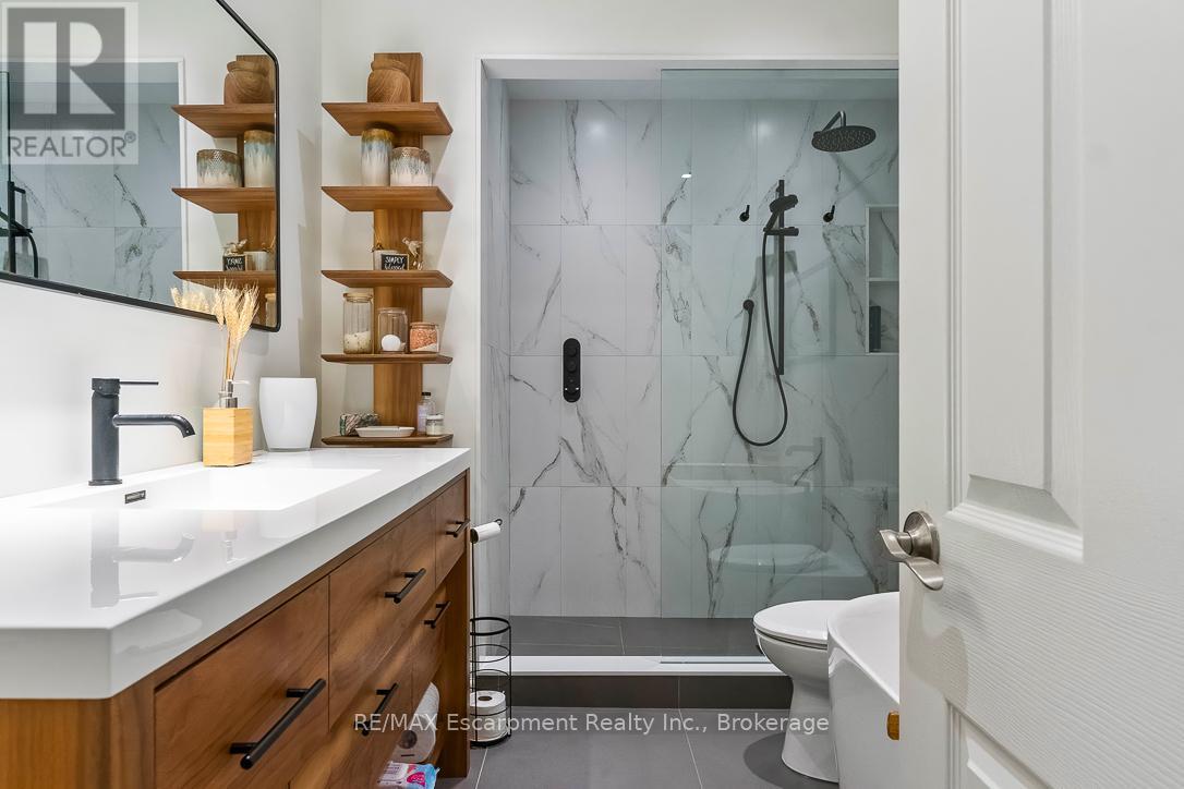 278 Carolyn Drive, Oakville, Ontario  L6K 3M6 - Photo 30 - W12513920