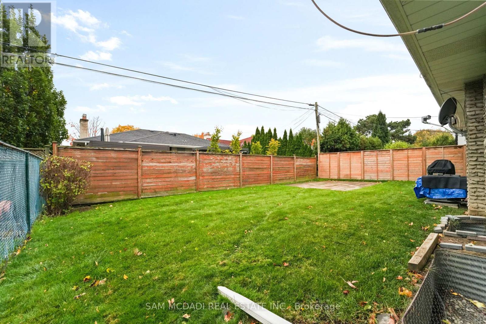 185 Rathburn Road, Toronto, Ontario  M9B 2L2 - Photo 28 - W12513466