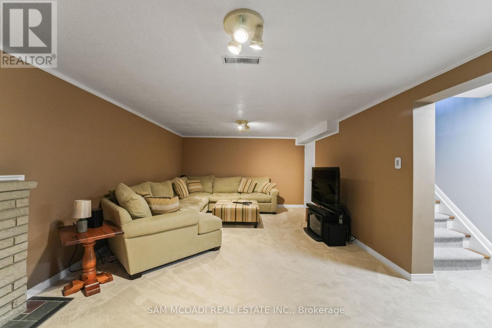 185 Rathburn Road, Toronto, Ontario  M9B 2L2 - Photo 20 - W12513466