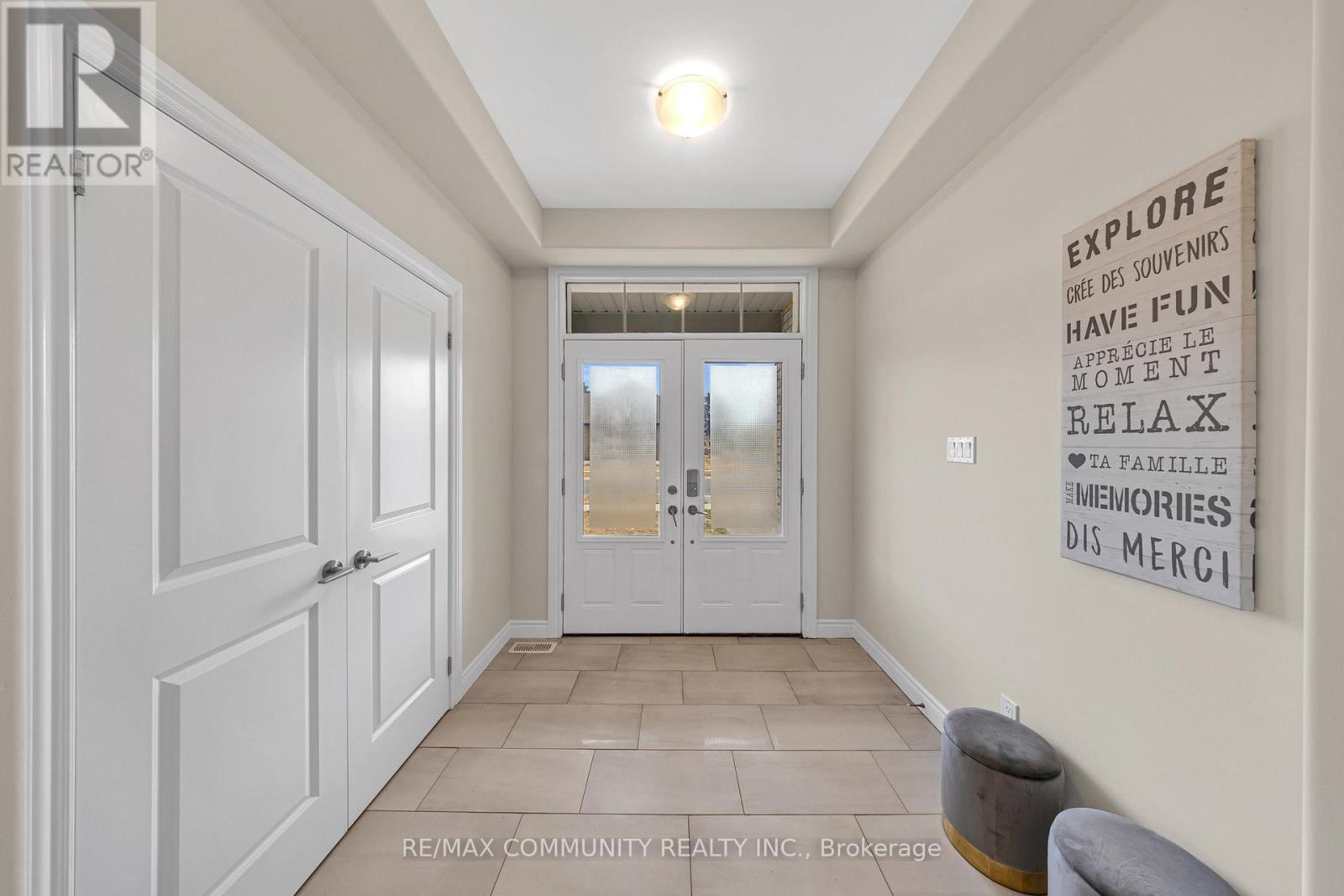 78 Alcorn Drive, Kawartha Lakes, Ontario  K9V 0M8 - Photo 2 - X12513556