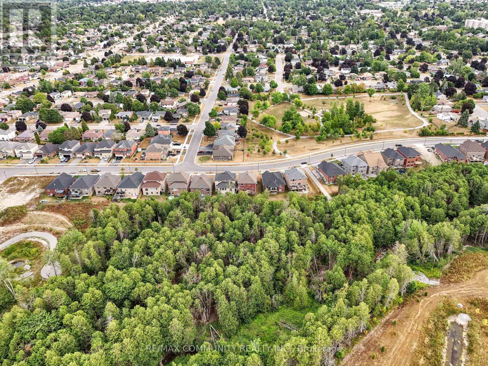 78 Alcorn Drive, Kawartha Lakes, Ontario  K9V 0M8 - Photo 49 - X12513556