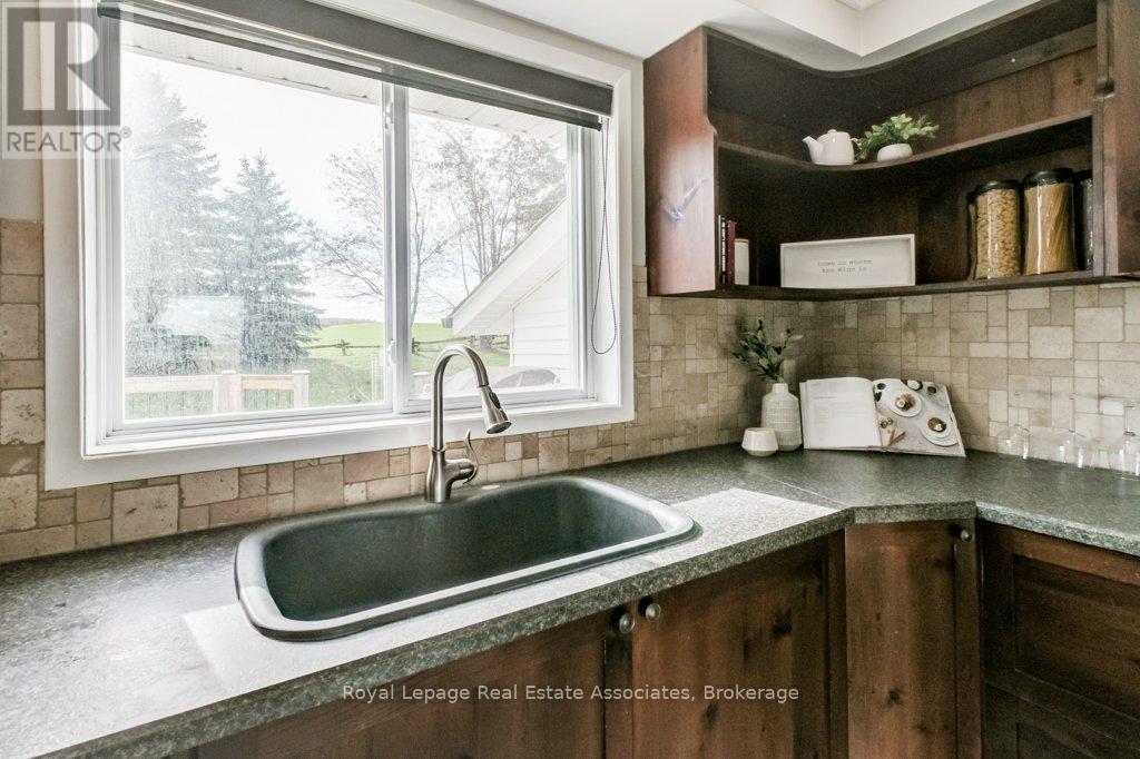 6138 Trafalgar Road, Erin, Ontario  L0N 1N0 - Photo 16 - X12513612